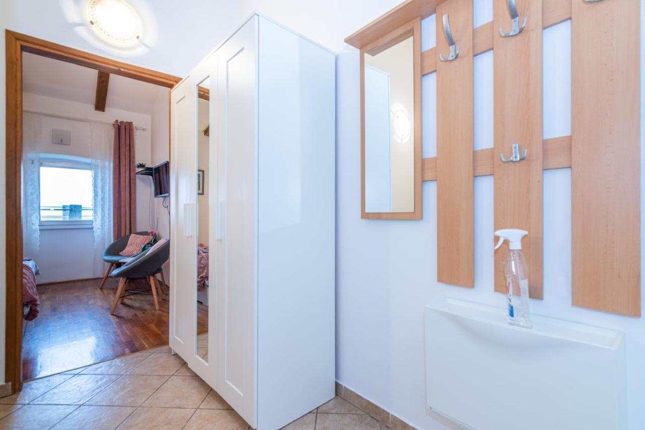 Ičići Apartment Gobac מראה חיצוני תמונה